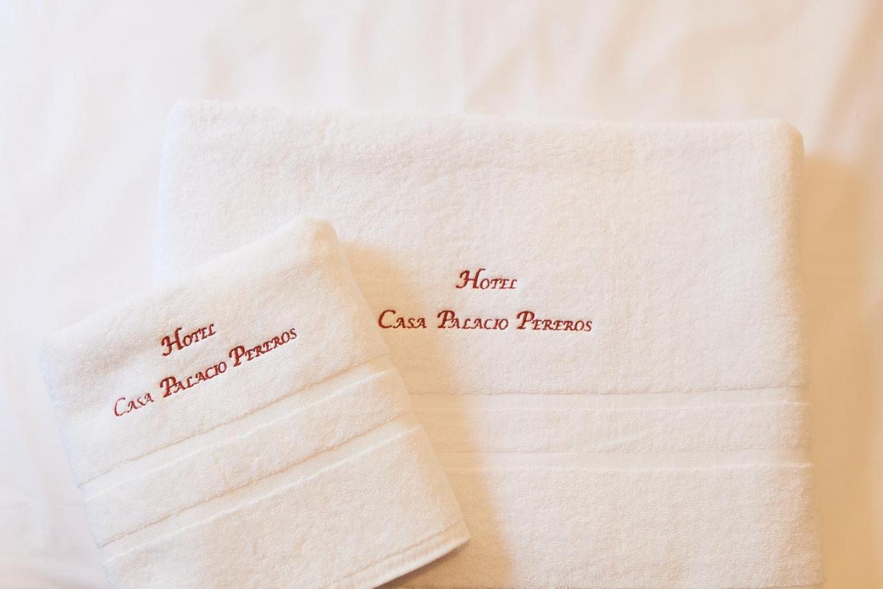 Hotel Casa Palacio Pereros Caces Εξωτερικό φωτογραφία